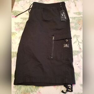 ROCAWEAR BIG AND TALL  CARGO SHORTS STRETCHY WAIST VERY NICE NEW WITH TAGS B37
